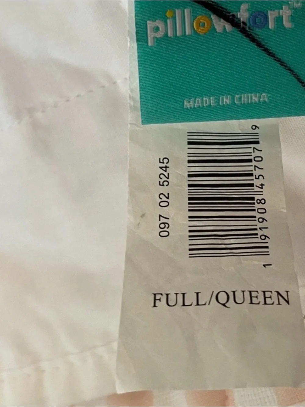 Pillowfort Pink Textured Quilt Set NWOT